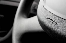 Véhicule équipé d'airbags Takata considérés comme dangereux